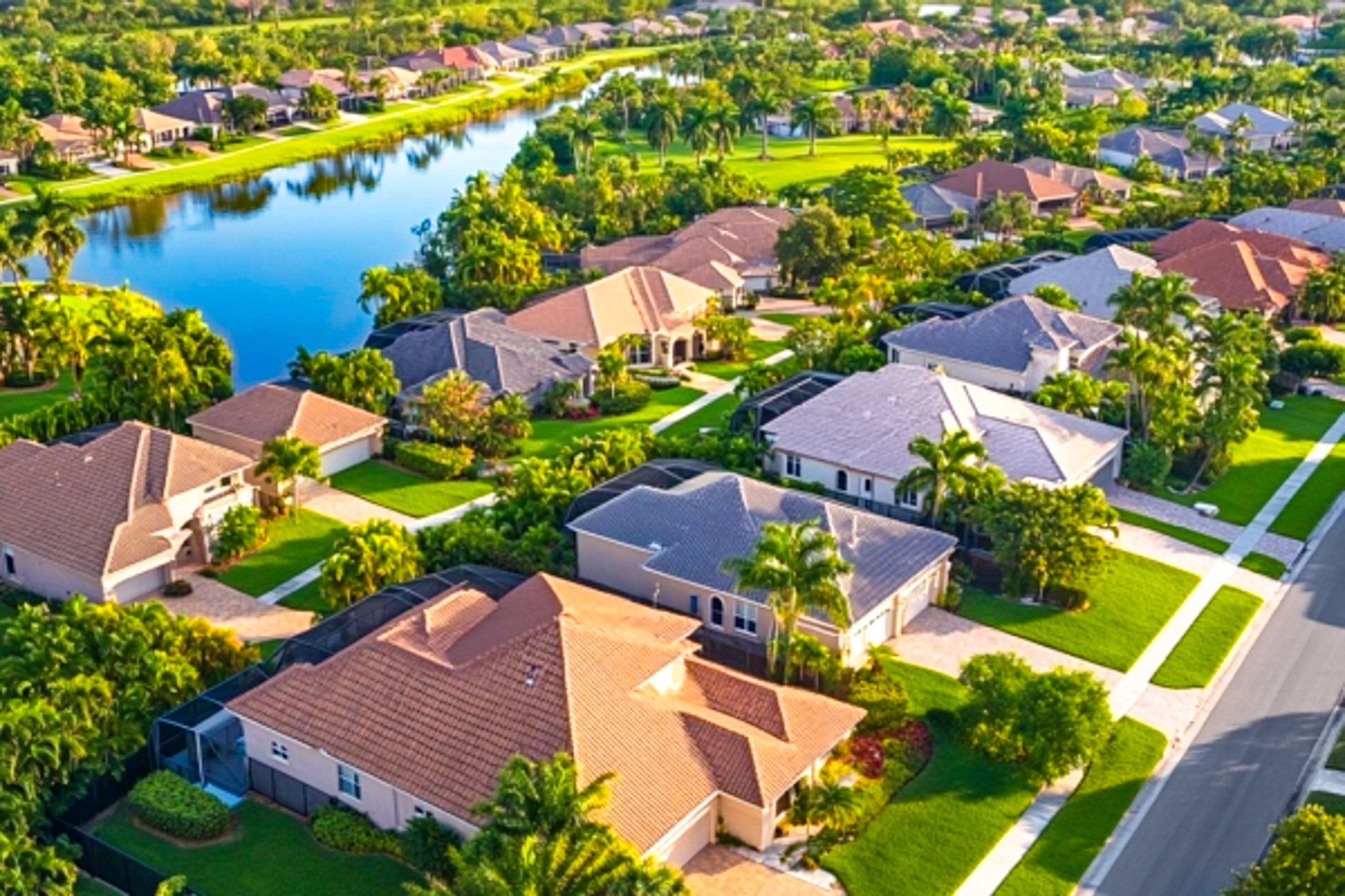 Cape Coral Real Estate for Sale - Houses, Single-Family Homes, Condos & Lots for Sale